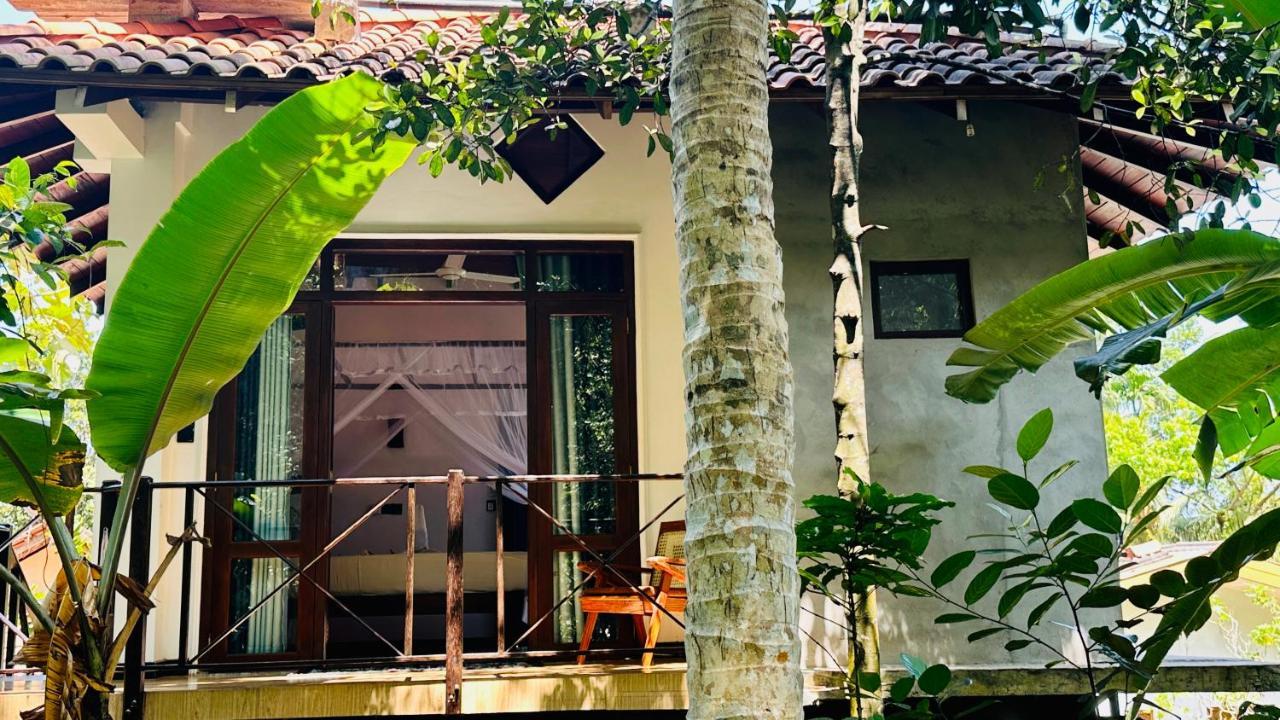 Dosemo Cabana Induruwa Exterior photo