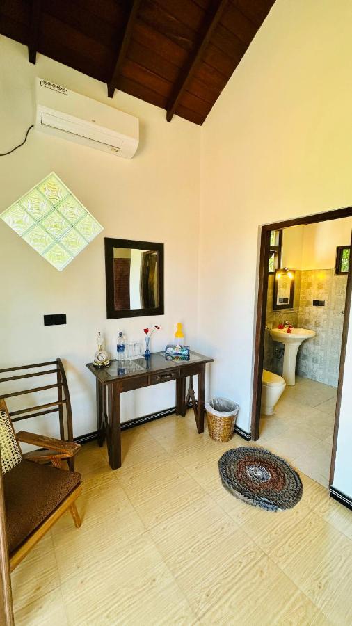 Dosemo Cabana Induruwa Exterior photo