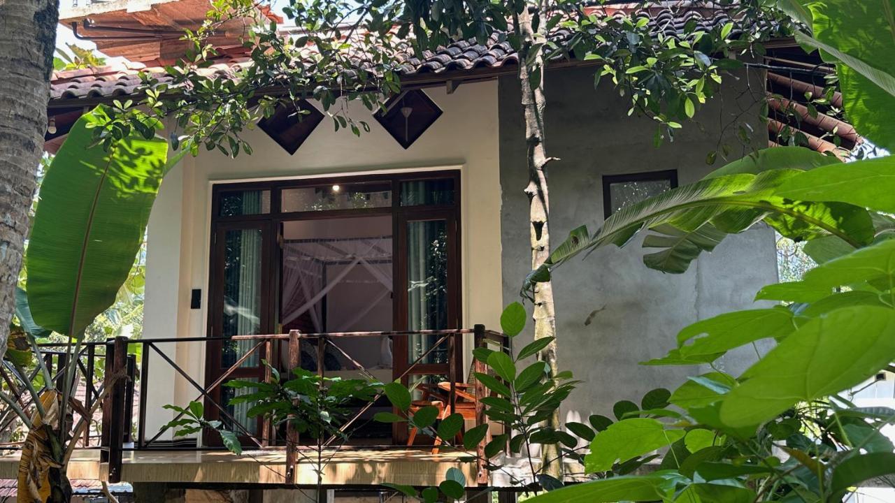 Dosemo Cabana Induruwa Exterior photo