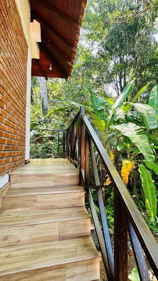 Dosemo Cabana Induruwa Exterior photo